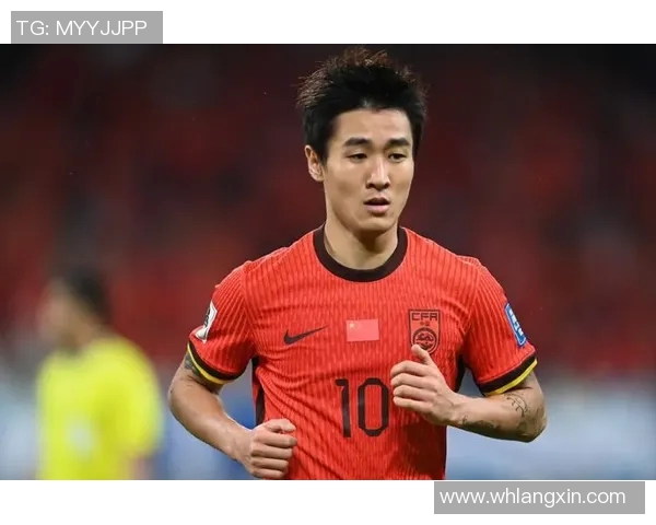 韦世豪的逆袭之路从普通少年到足球明星的成长故事